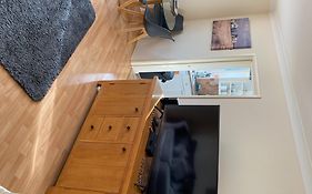River Courtyard Apartment In The Heart Of Stneots