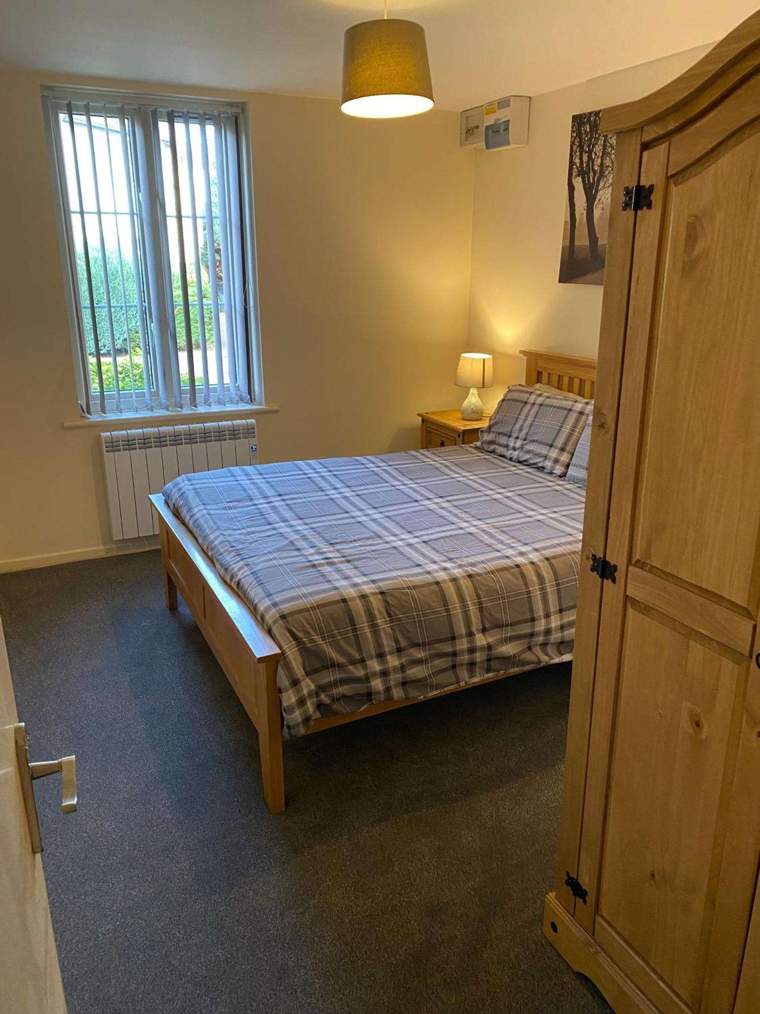 River Courtyard Apartment In The Heart Of Stneots Saint Neots Exterior photo